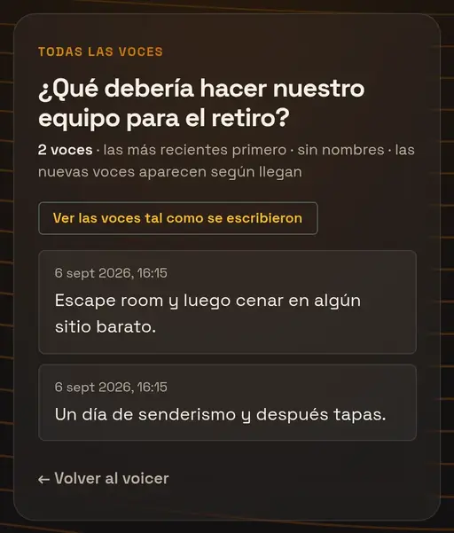 The open room on a phone in Spanish: the question, a count of two voices, a toggle button, and two voices listed in Spanish with their times.